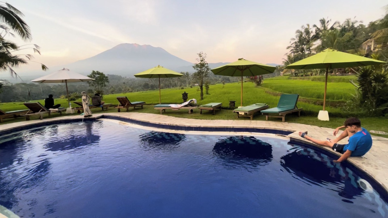 Photo of Outdoor in Selat