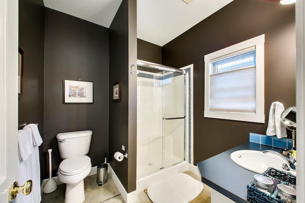 Photo of Bathroom in East End