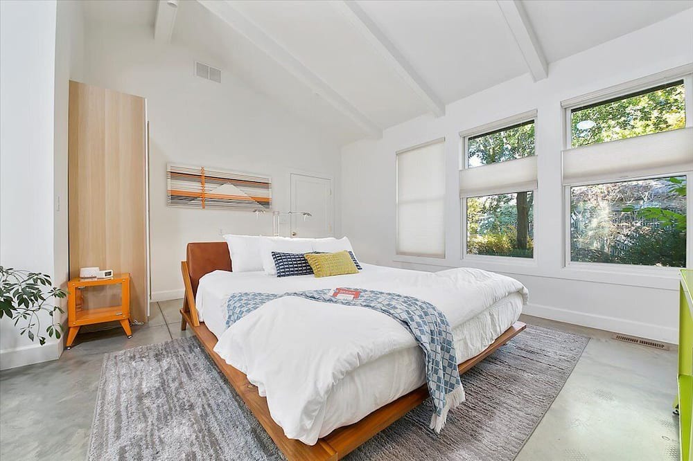 Photo of Others in East End