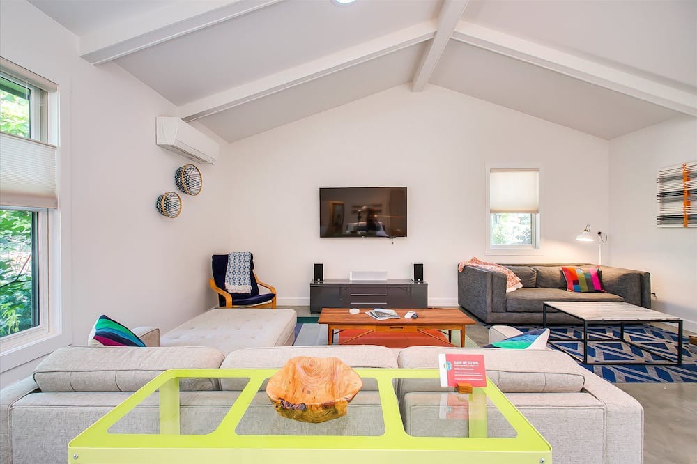 Photo of Others in East End