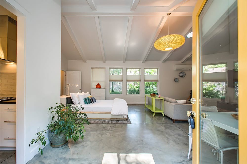 Photo of Others in East End