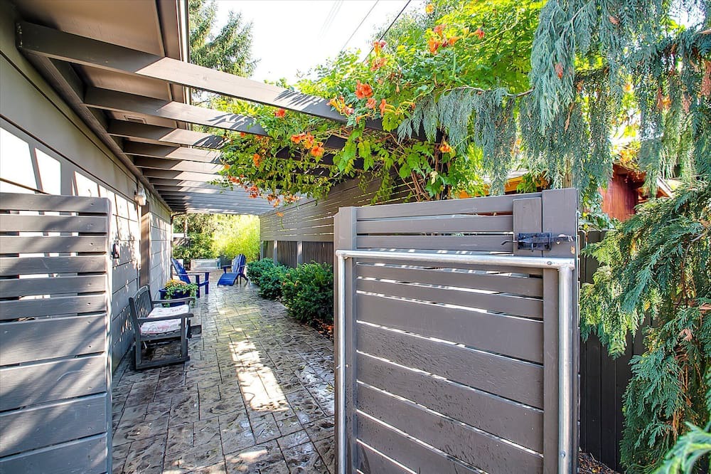 Photo of Outdoor in East End