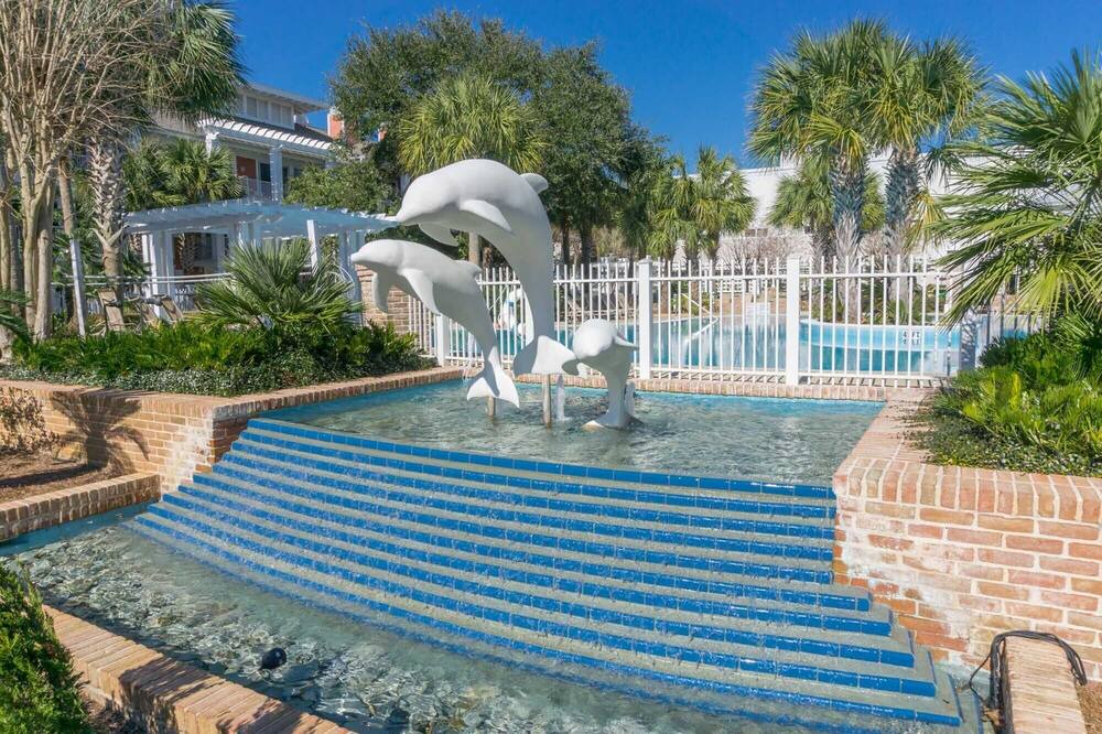 Photo of Outdoor in Baytowne Wharf