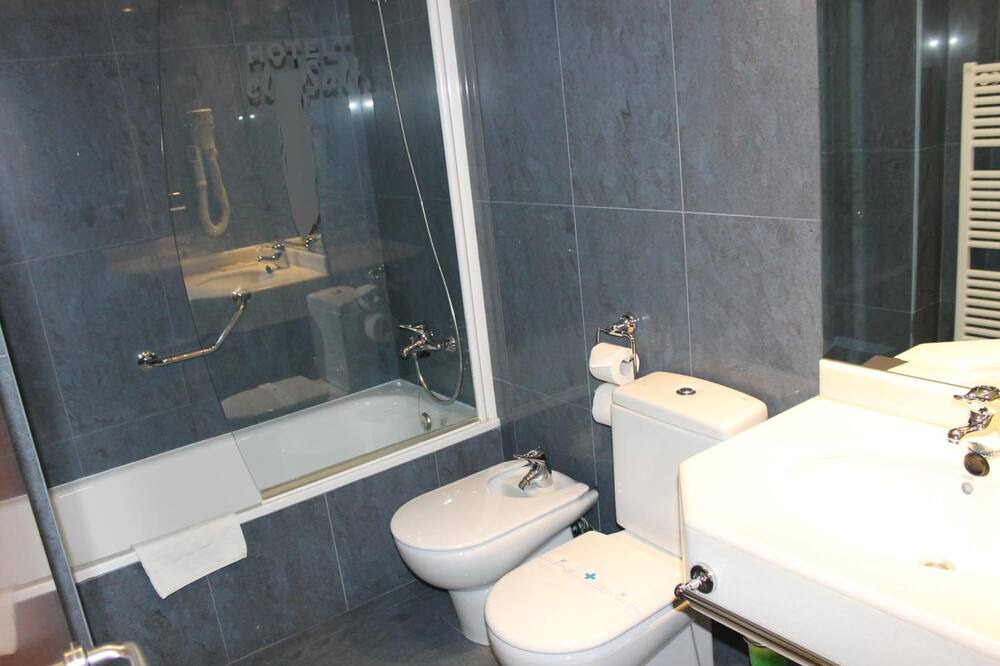 Photo of Bathroom in Valderrobres