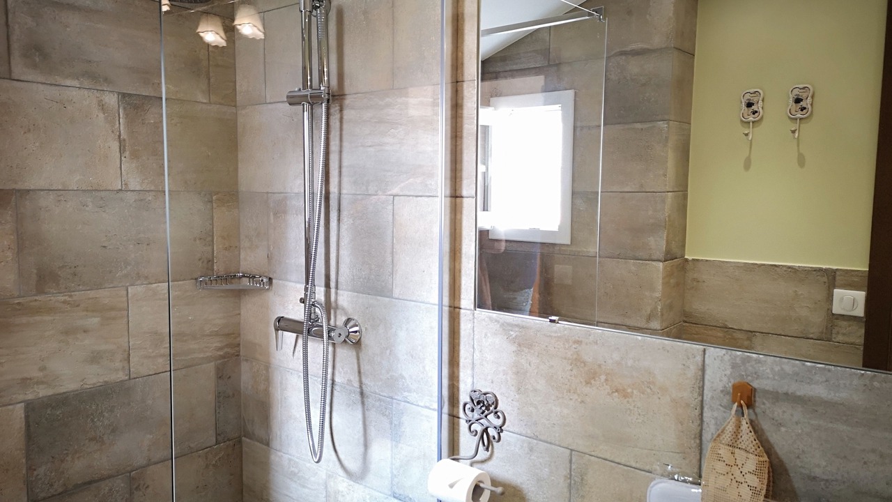 Photo of Bathroom in Carnot