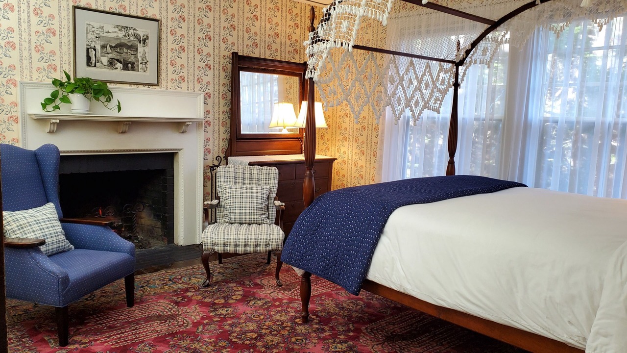 Photo of Livingroom in Northeast Harbor