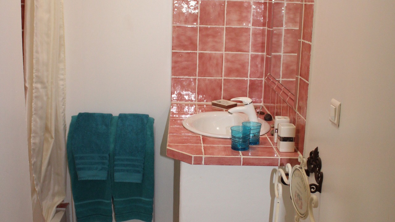 Photo of Bathroom in Montseret