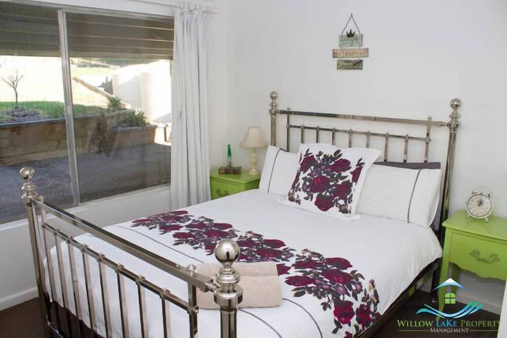 Photo of Bedroom in Macs Cove