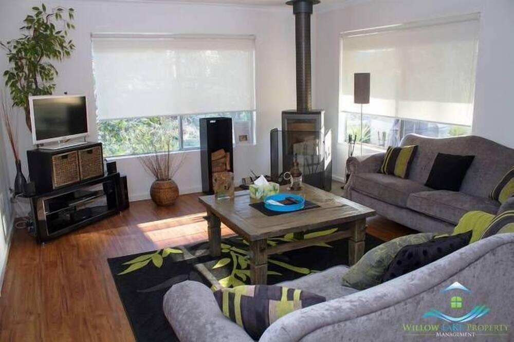 Photo of Livingroom in Macs Cove