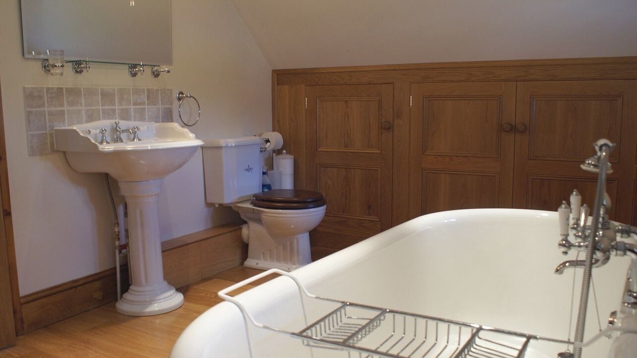 Photo of Bathroom in Colyton