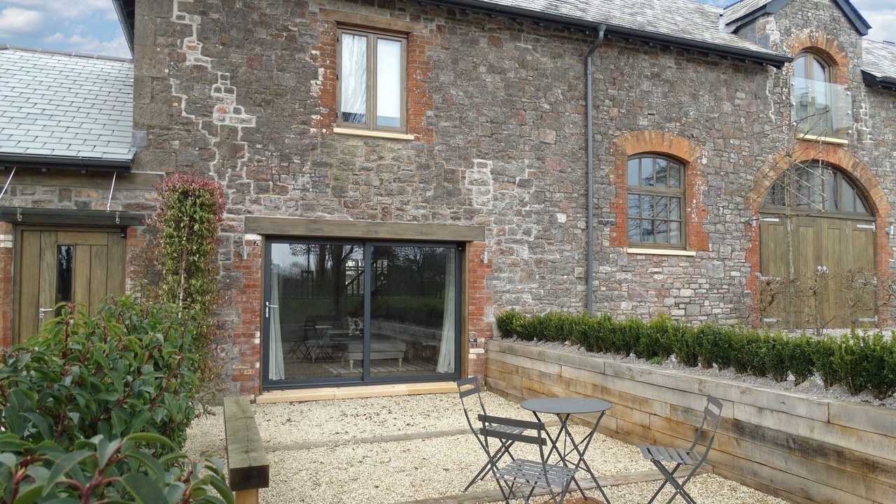 Photo of Outdoor in Talaton