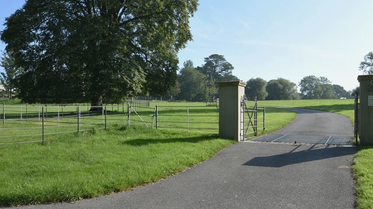 Photo of Others in Talaton