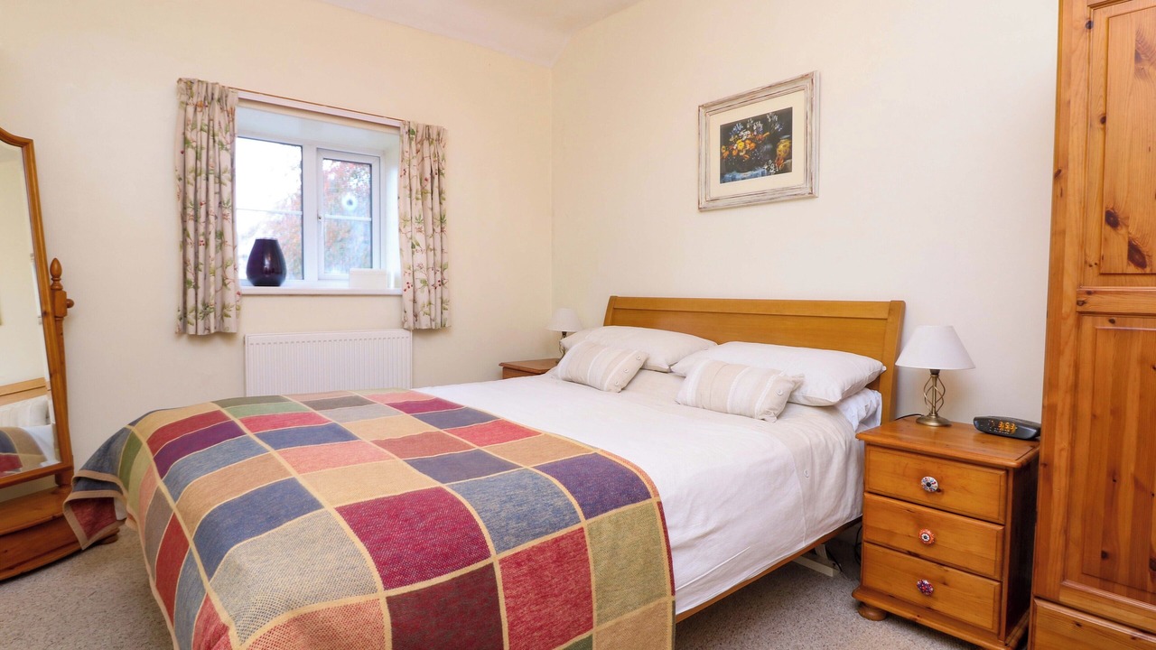 Photo of Others in Black Torrington