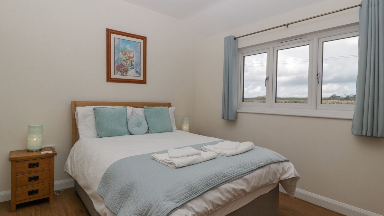 Photo of Others in Queen Camel