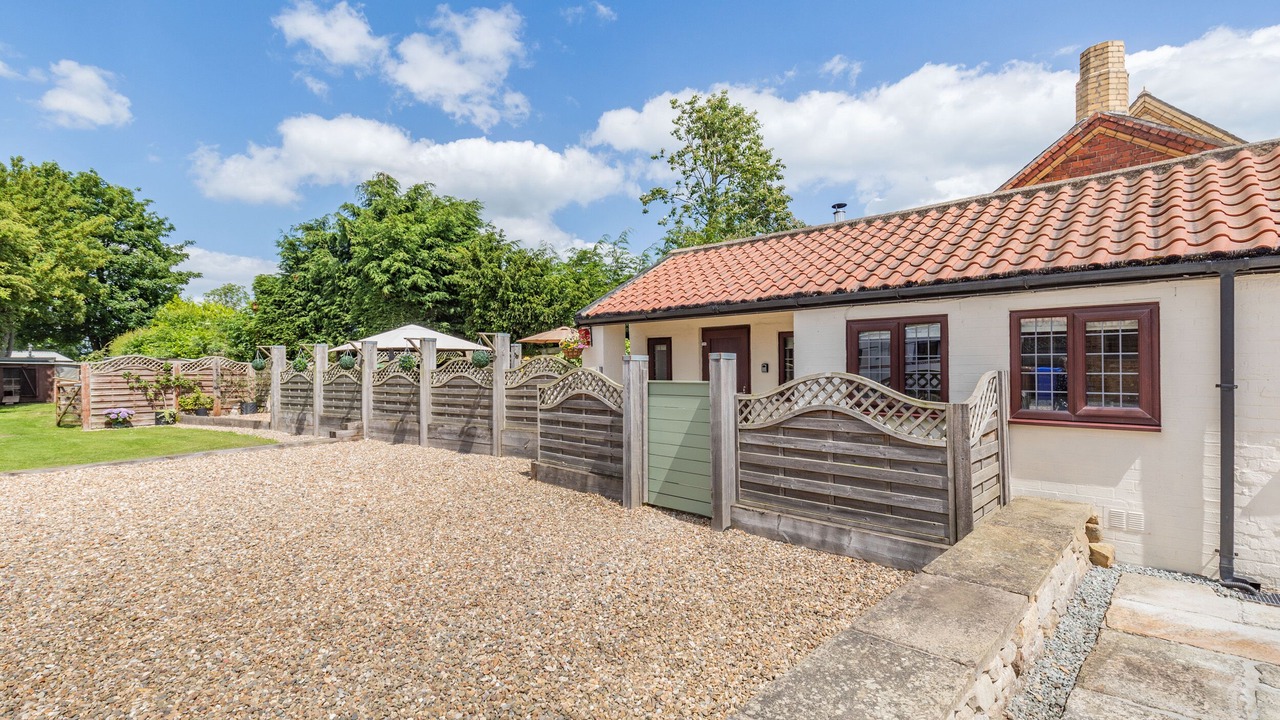 Photo of Buildings in Ulrome