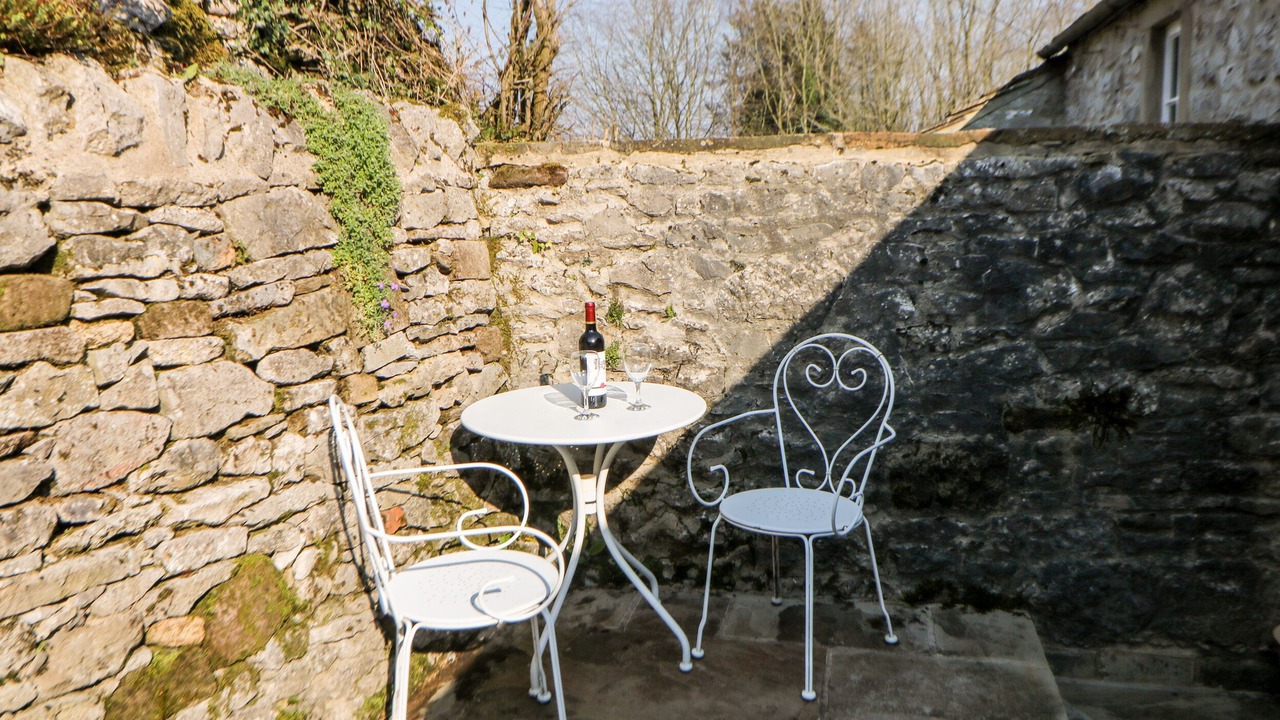 Photo of Patio Balcony in Bakewell