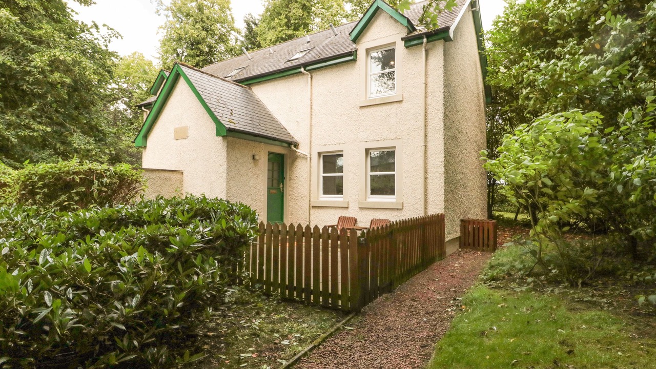 Photo of Buildings in Duns