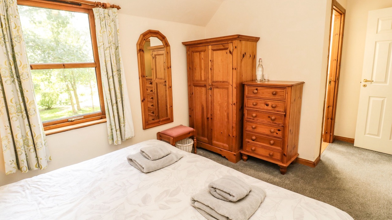 Photo of Others in Duns