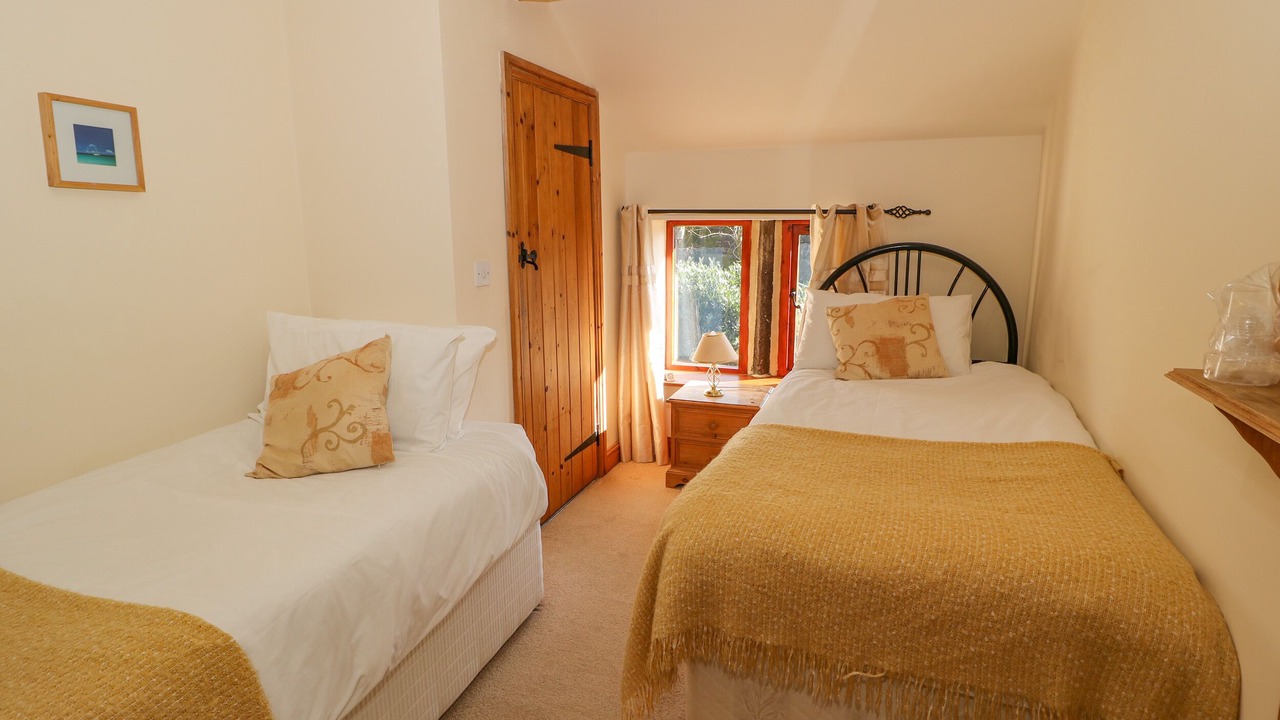 Photo of Others in Walsden