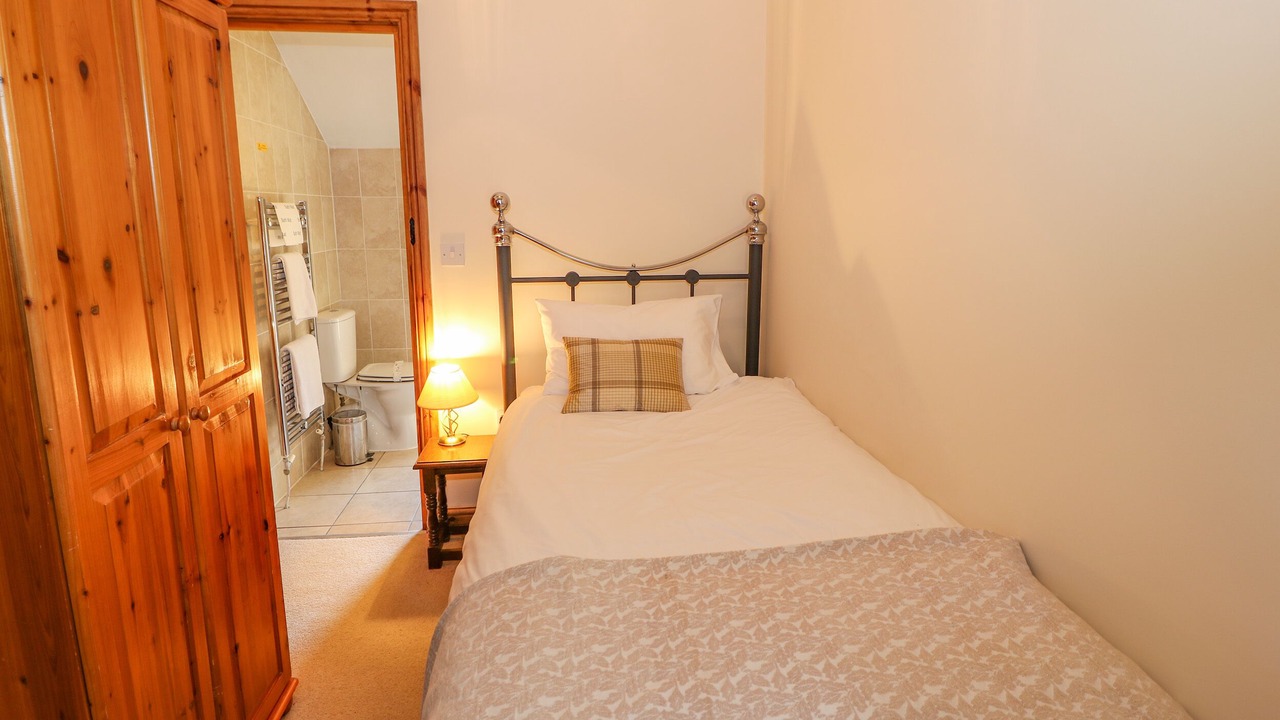 Photo of Others in Walsden