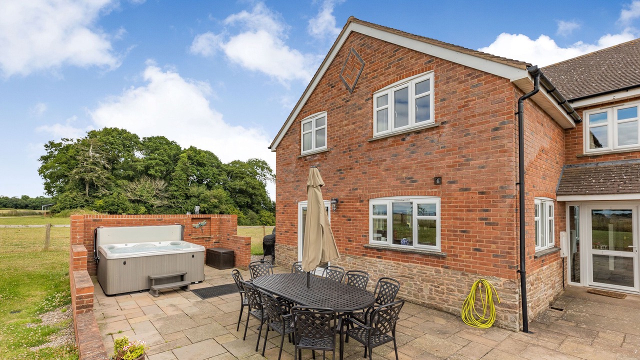 Photo of Patio Balcony in Tenbury Wells