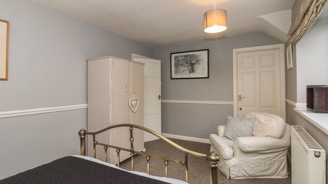 Photo of Others in Farley