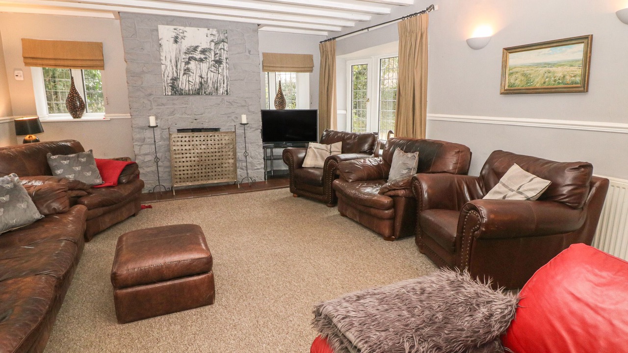 Photo of Others in Farley