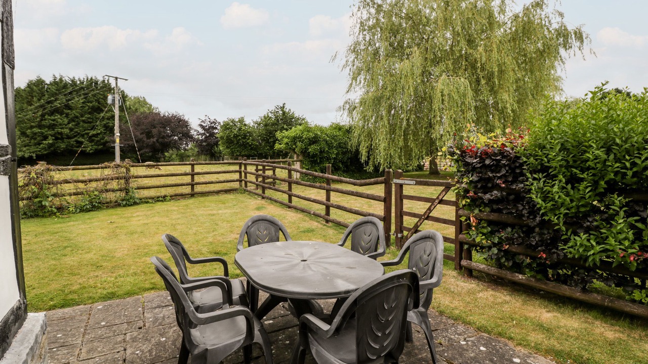 Photo of Others in Pembridge