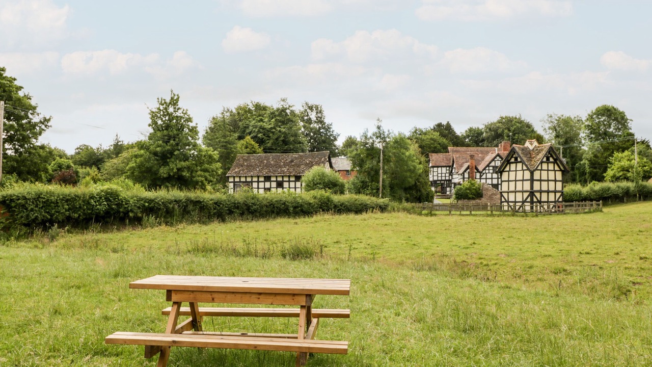 Photo of Others in Pembridge