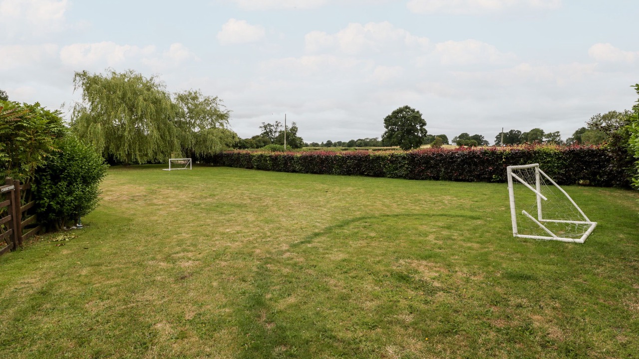 Photo of Others in Pembridge