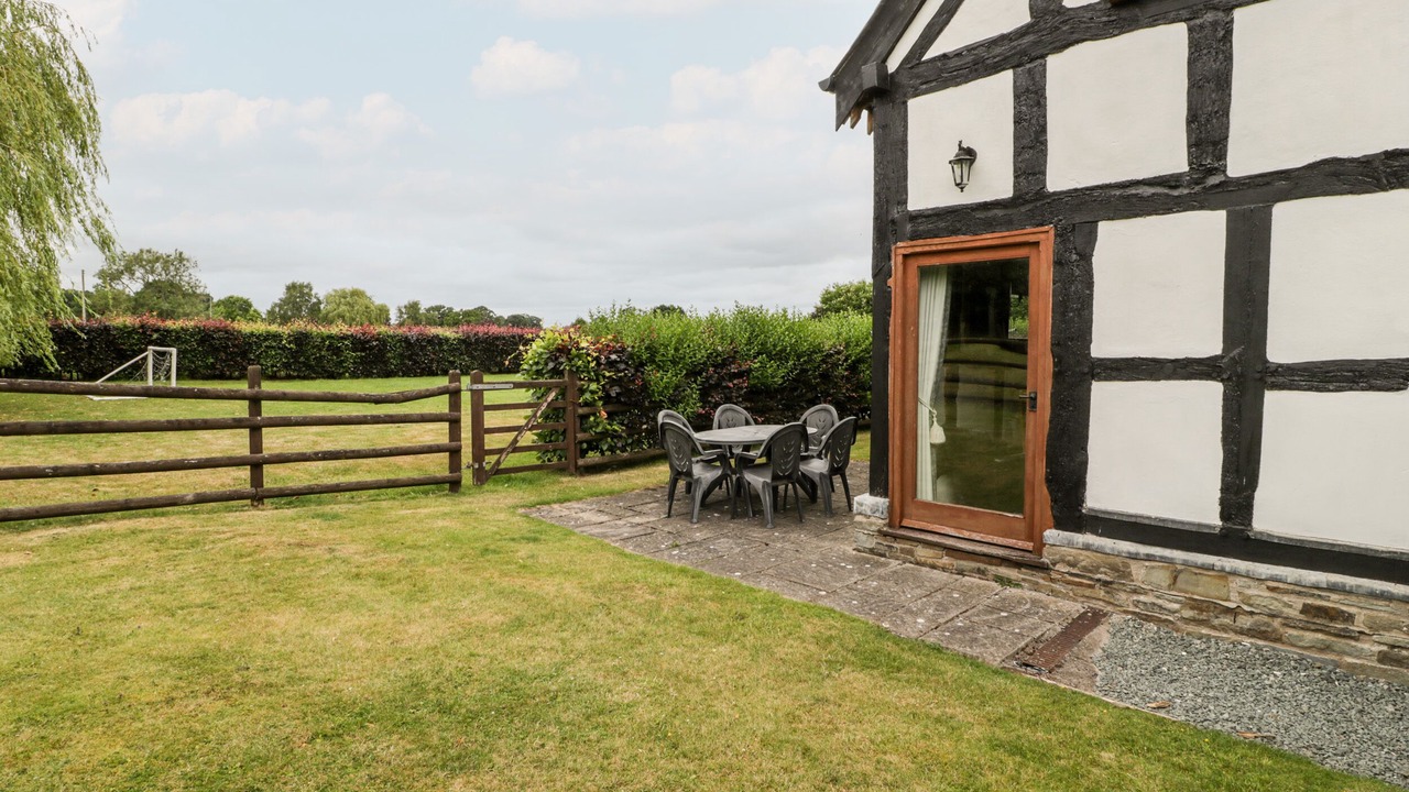 Photo of Others in Pembridge