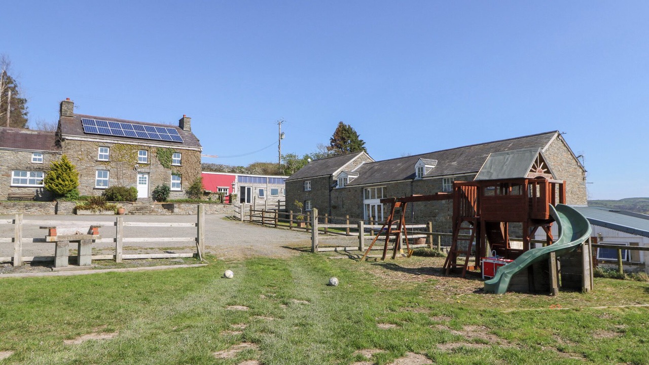 Photo of Others in Felinfach