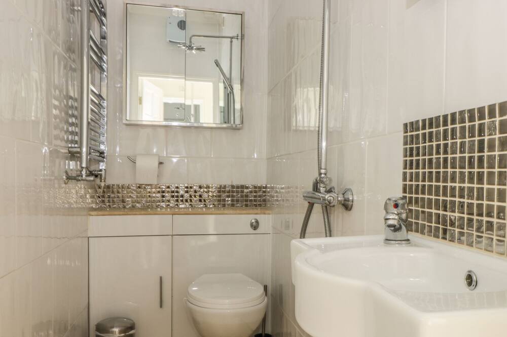 Photo of Bathroom in Scawton