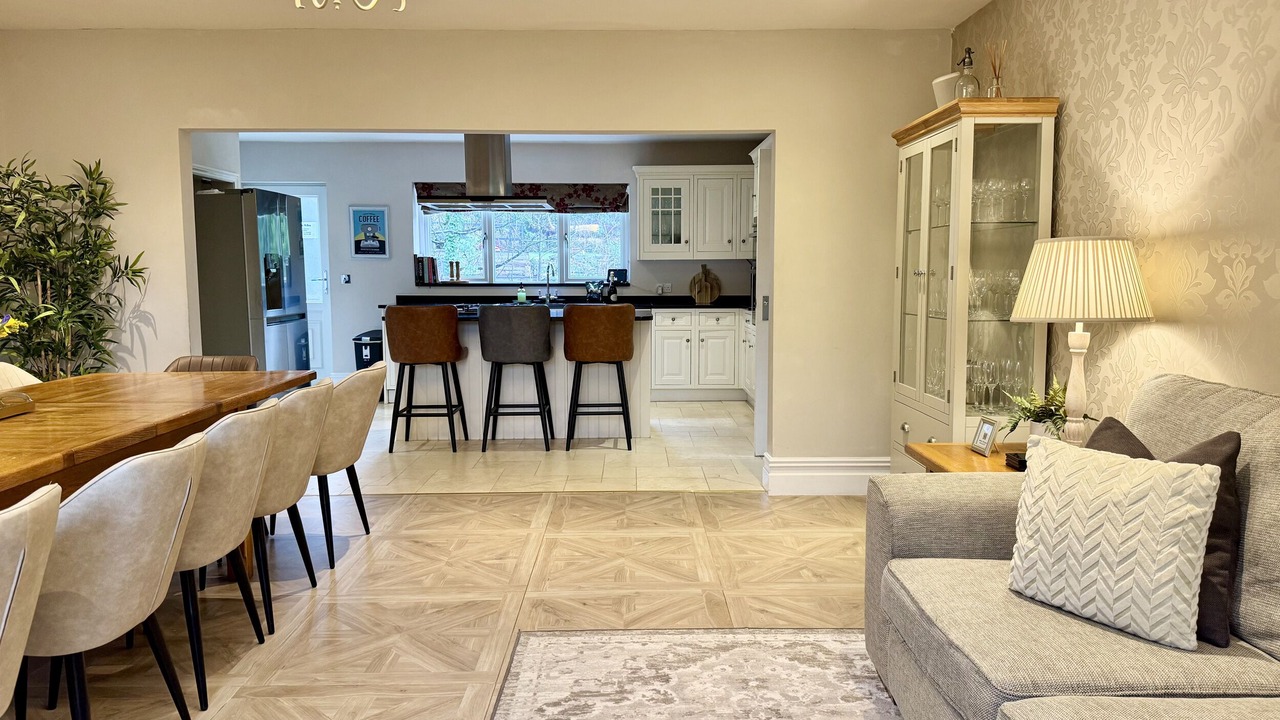 Photo of Others in Padfield