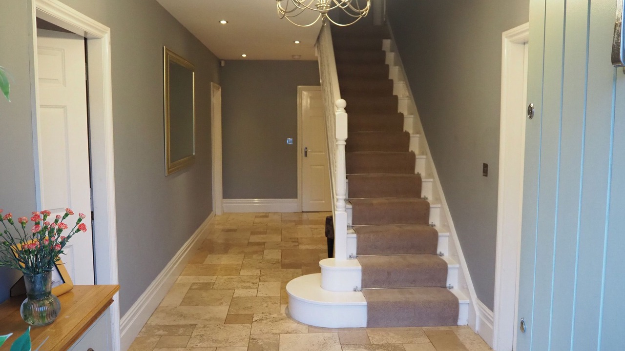 Photo of Others in Padfield