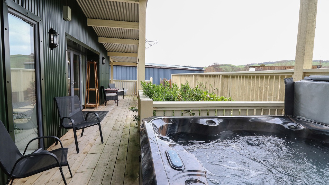 Photo of Others in Borth