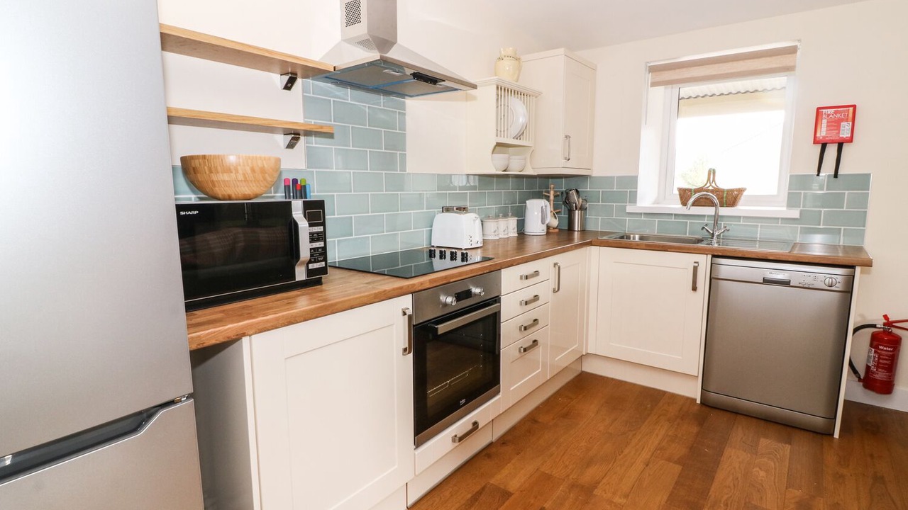 Photo of Others in Borth