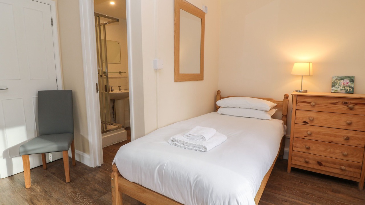 Photo of Others in Shoscombe