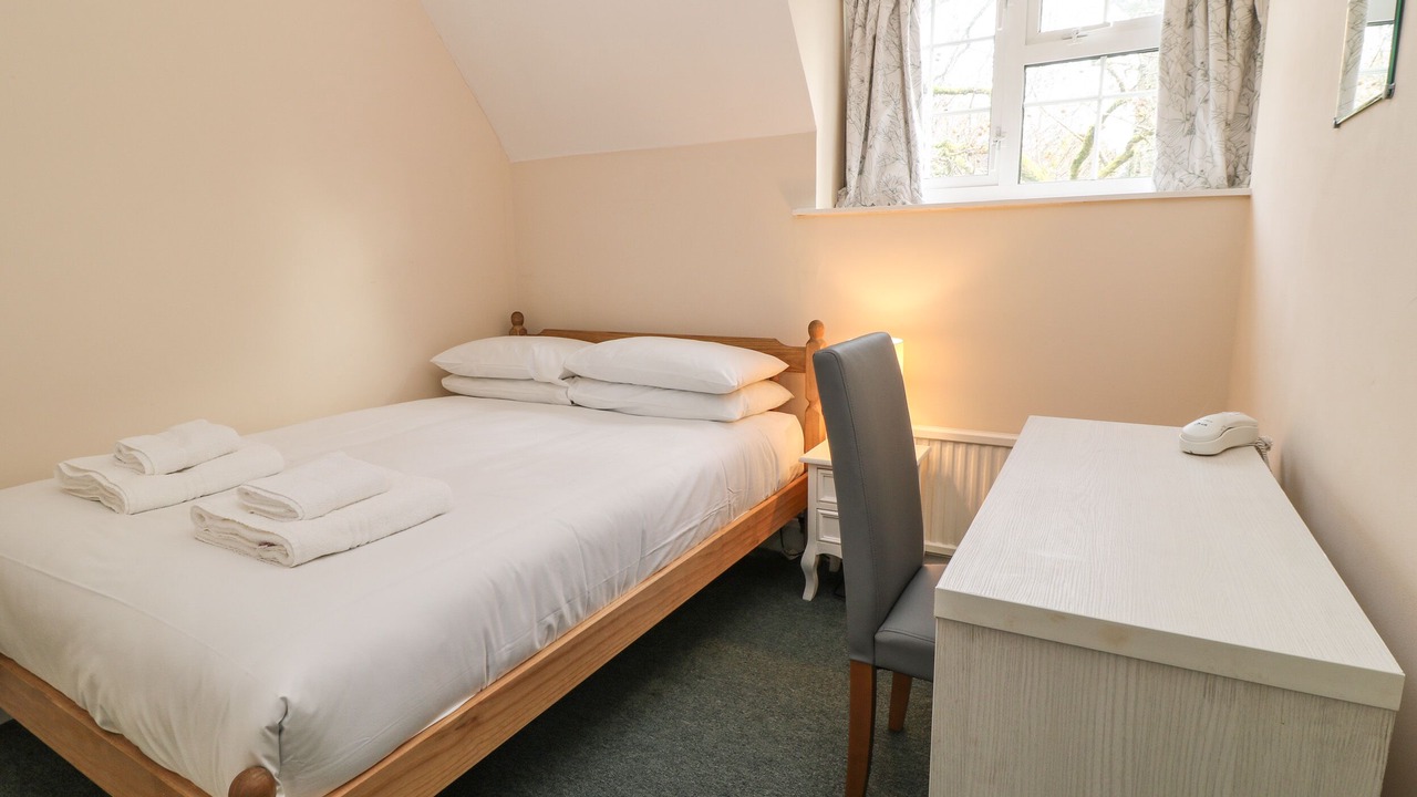 Photo of Others in Shoscombe