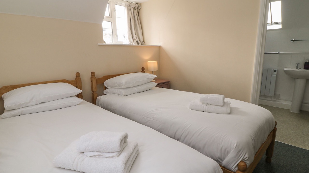 Photo of Others in Shoscombe