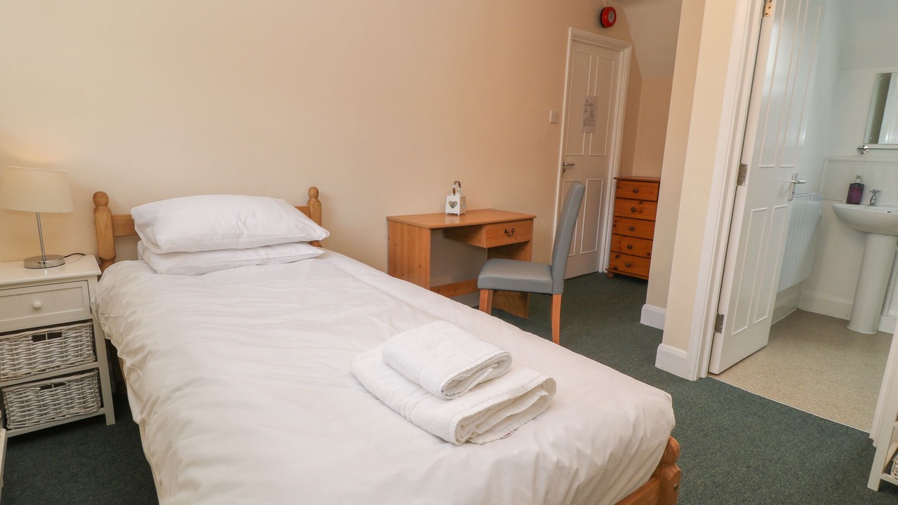 Photo of Others in Shoscombe