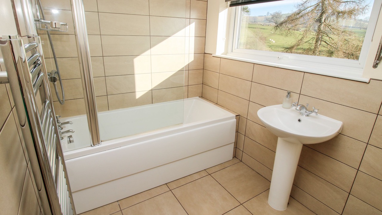Photo of Bathroom in Clun