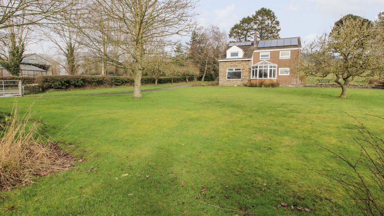 Photo of Others in Clun