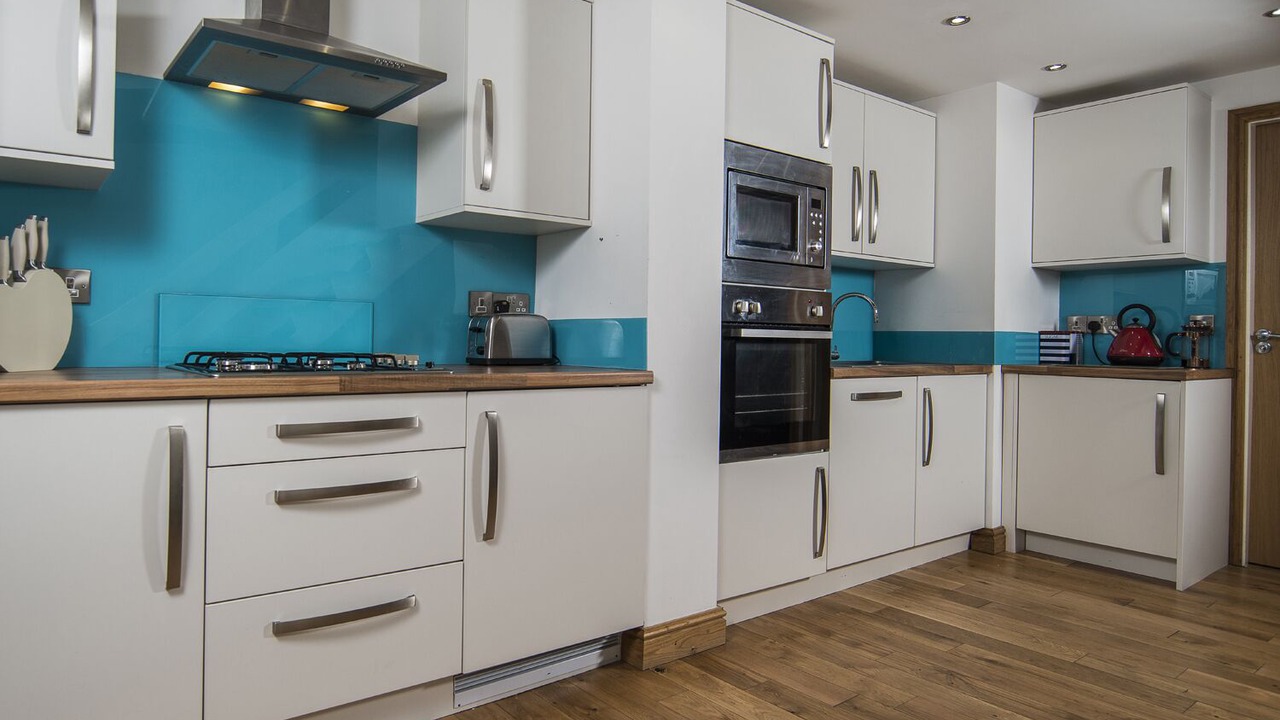 Photo of Kitchen in Borth-y-Gest