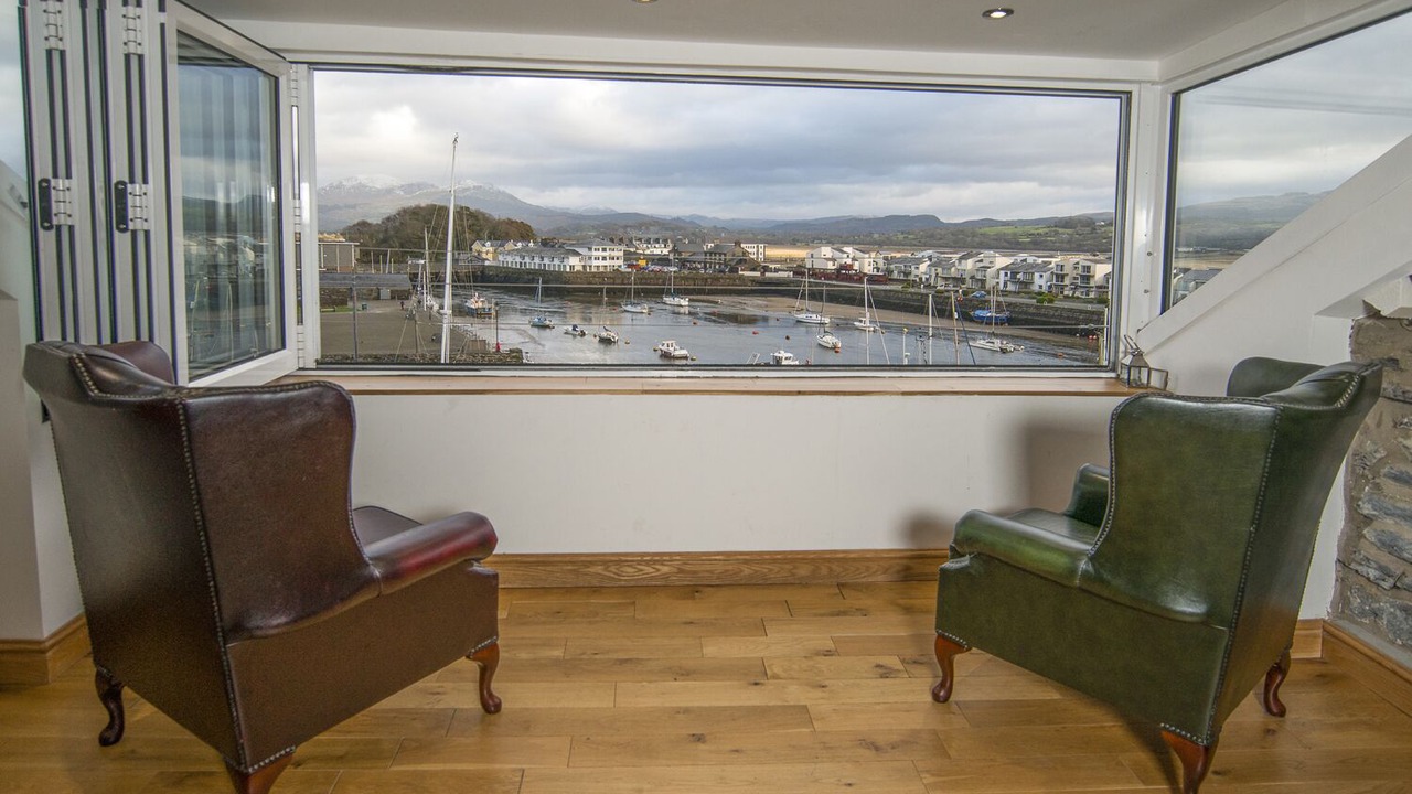 Photo of Bedroom in Borth-y-Gest