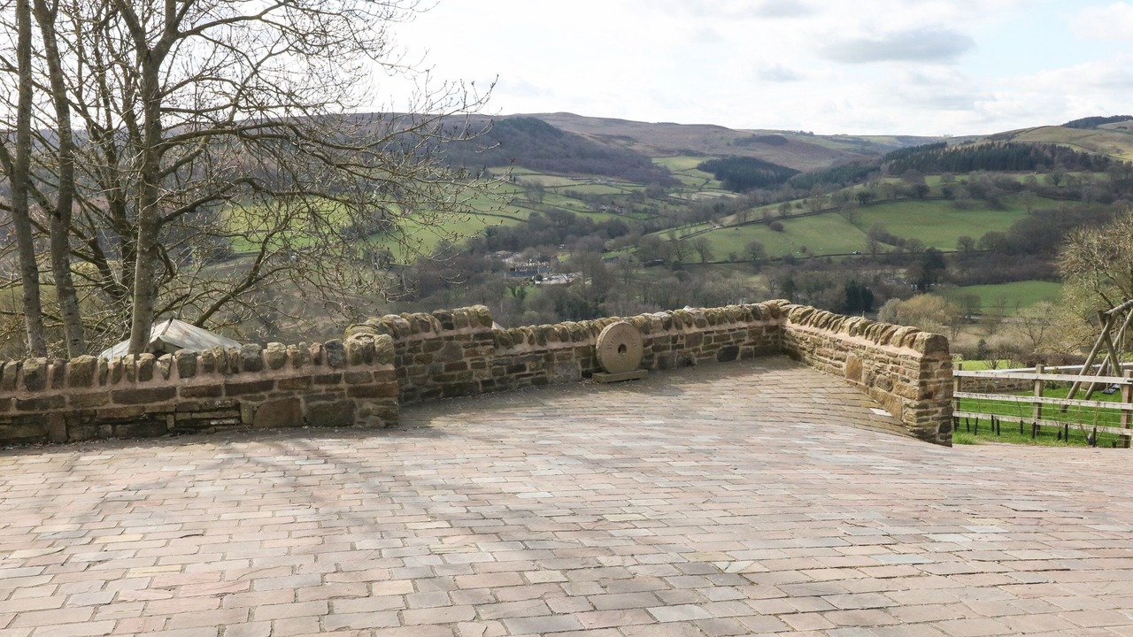 Photo of Others in Hathersage