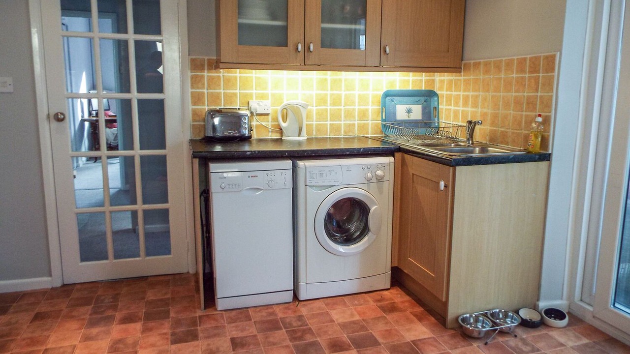 Photo of Others in Cheddar