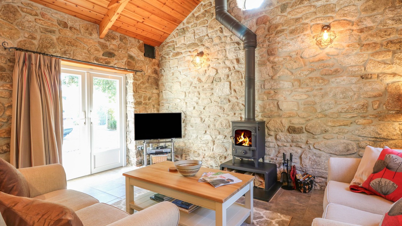 Photo of Others in Mabe