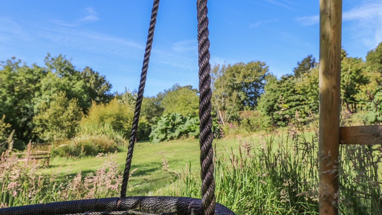 Photo of Others in Mabe