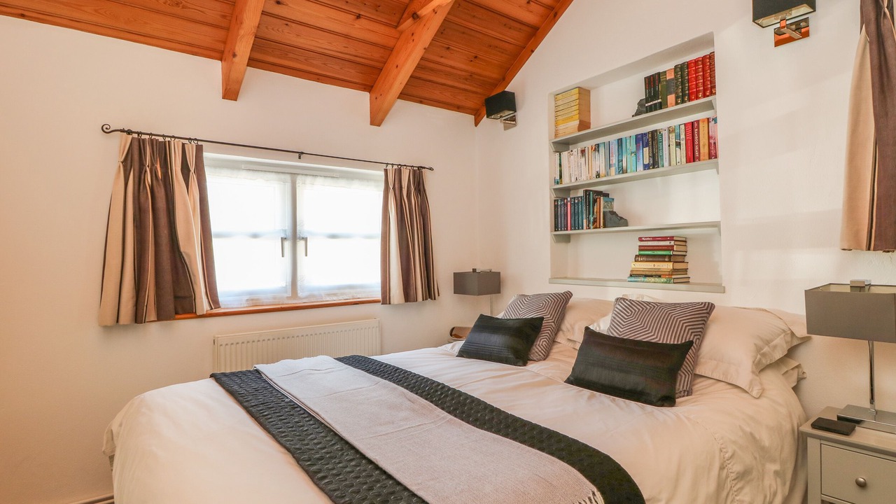 Photo of Others in Mabe